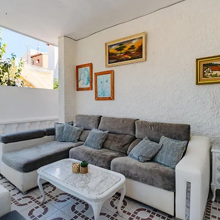 Villa с приватным бассейном и Bbq, 5 мин до моря Torrevieja