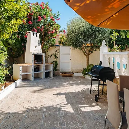 Private Pool Bbq 5-min Walk To Villa *